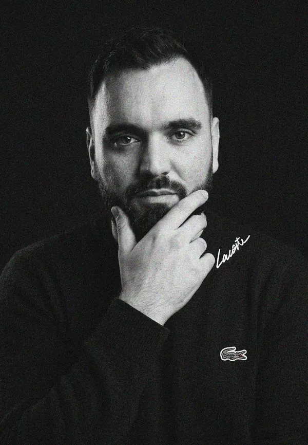 Vedran Obradović, founder and brand designer of Vizura Studio